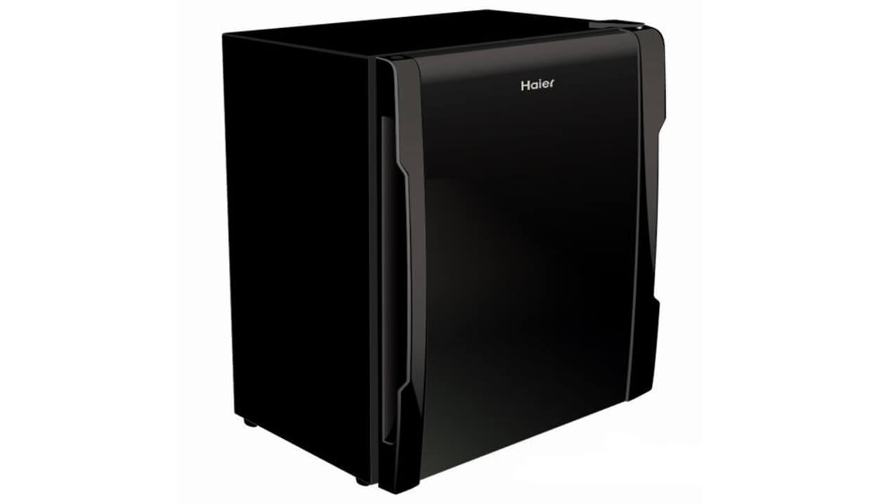 Haier Nucool compact refrigerator Nisha Sawhney SnS Design Product Design Firm Industrial design company Design Ideas Innovation New Product De2 Haier Nucool compact refrigerator Nisha Sawhney SnS Design Product Design Firm Industrial design company Design Ideas Innovation New Product De2